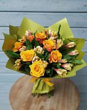 Букет цветов из:  Альстромерии и Розы в Булатниково