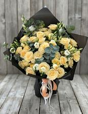 Букет цветов из:  Розы и Лизиантусы в Булатниково