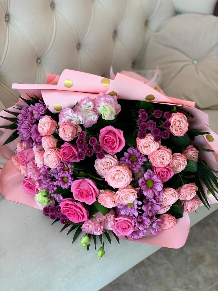 Букет цветов из: Хризантемы, Розы и Лизиантусы в Булатниково