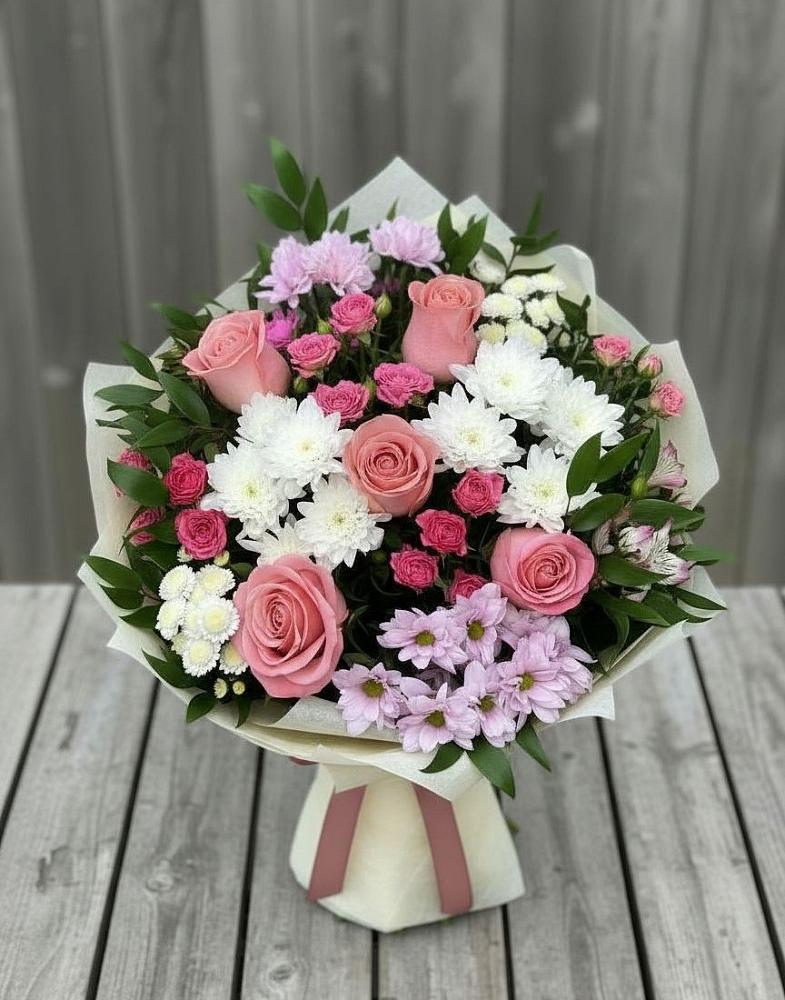 Букет цветов из: Альстромерии, Гвоздики, Розы и Хризантемы в Булатниково