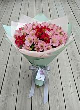 Букет цветов из:  Альстромерии в Булатниково
