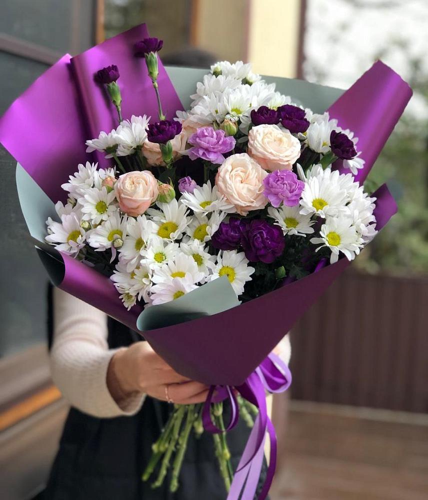 Букет цветов из: Хризантемы, Гвоздики и Розы в Булатниково