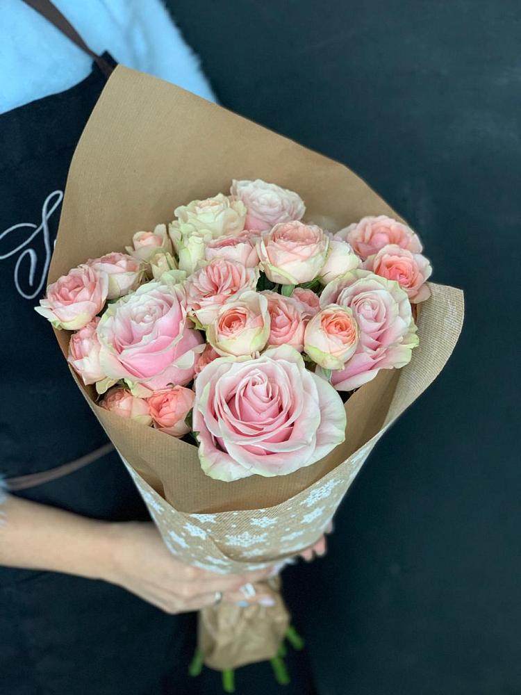 Букет цветов из: Хризантемы и Розы в Булатниково