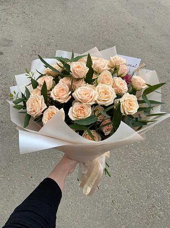 Букет Кремовые розы Латте в Булатниково