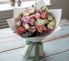 Букет цветов из:  Розы, Лизиантусы и Гвоздики в Булатниково