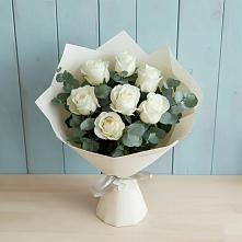 Букет Белые розы в Эвкалипте в Булатниково
