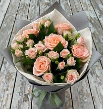 Букет цветов из:  Розы в Булатниково