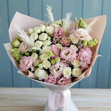 Букет цветов из:  Альстромерии и Розы в Булатниково