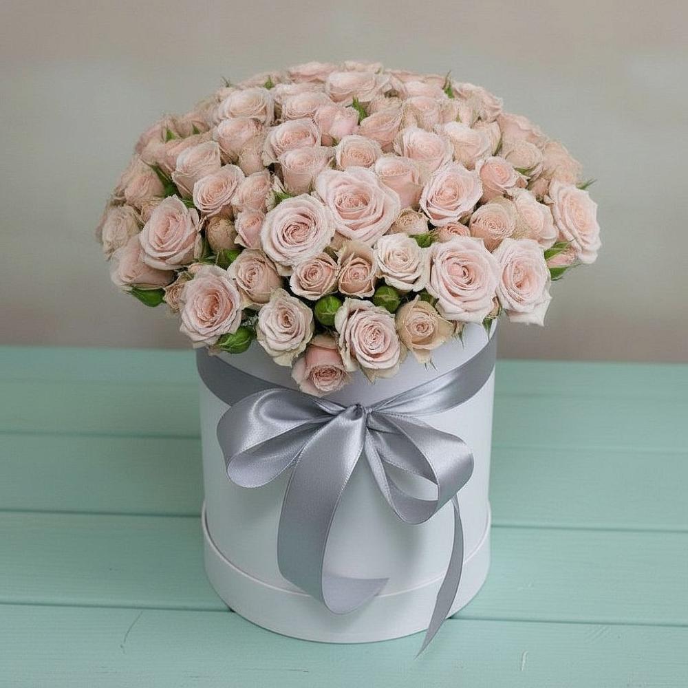 Цветочная композиция из Розы в шляпной коробке в Булатниково